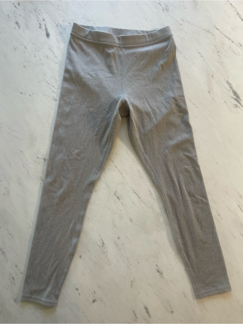 Women’s Gray Ribbed ALO Leggings